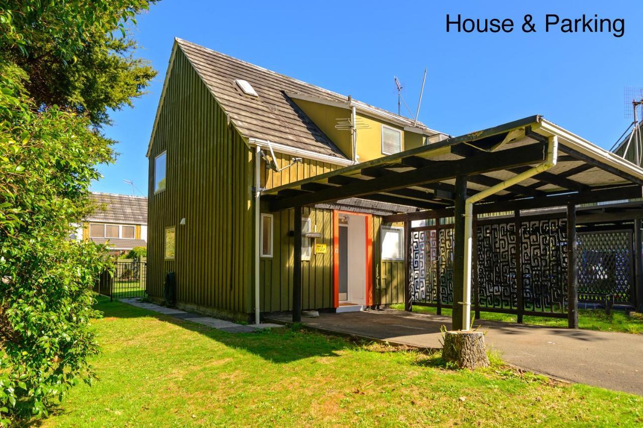 Water'S Edge City Retreat Rotorua Exterior foto